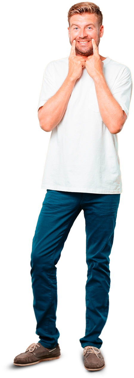 Hombre sonriendo en Salud Nacional